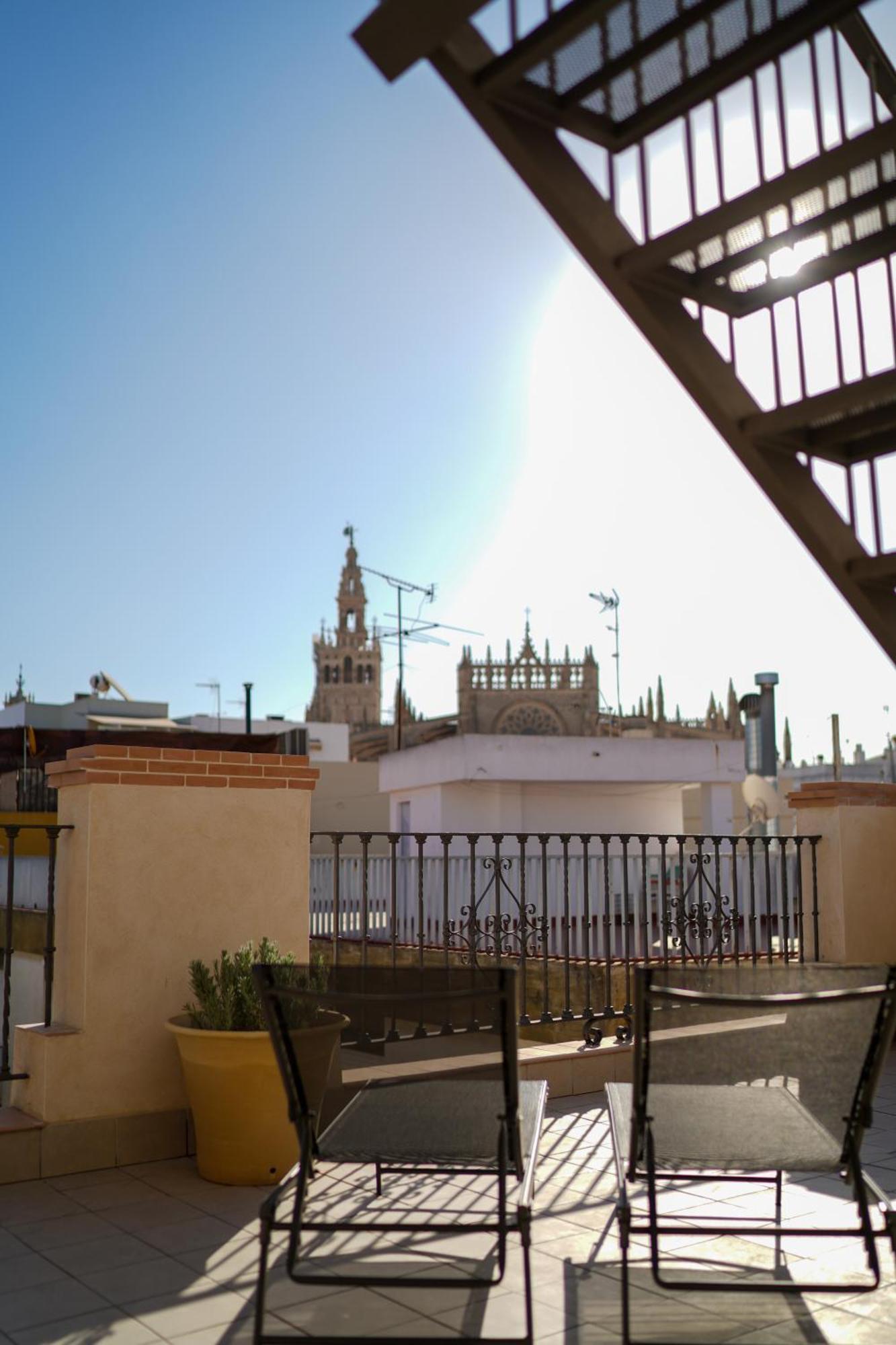 Cathedral Sevilla Views Bagian luar foto