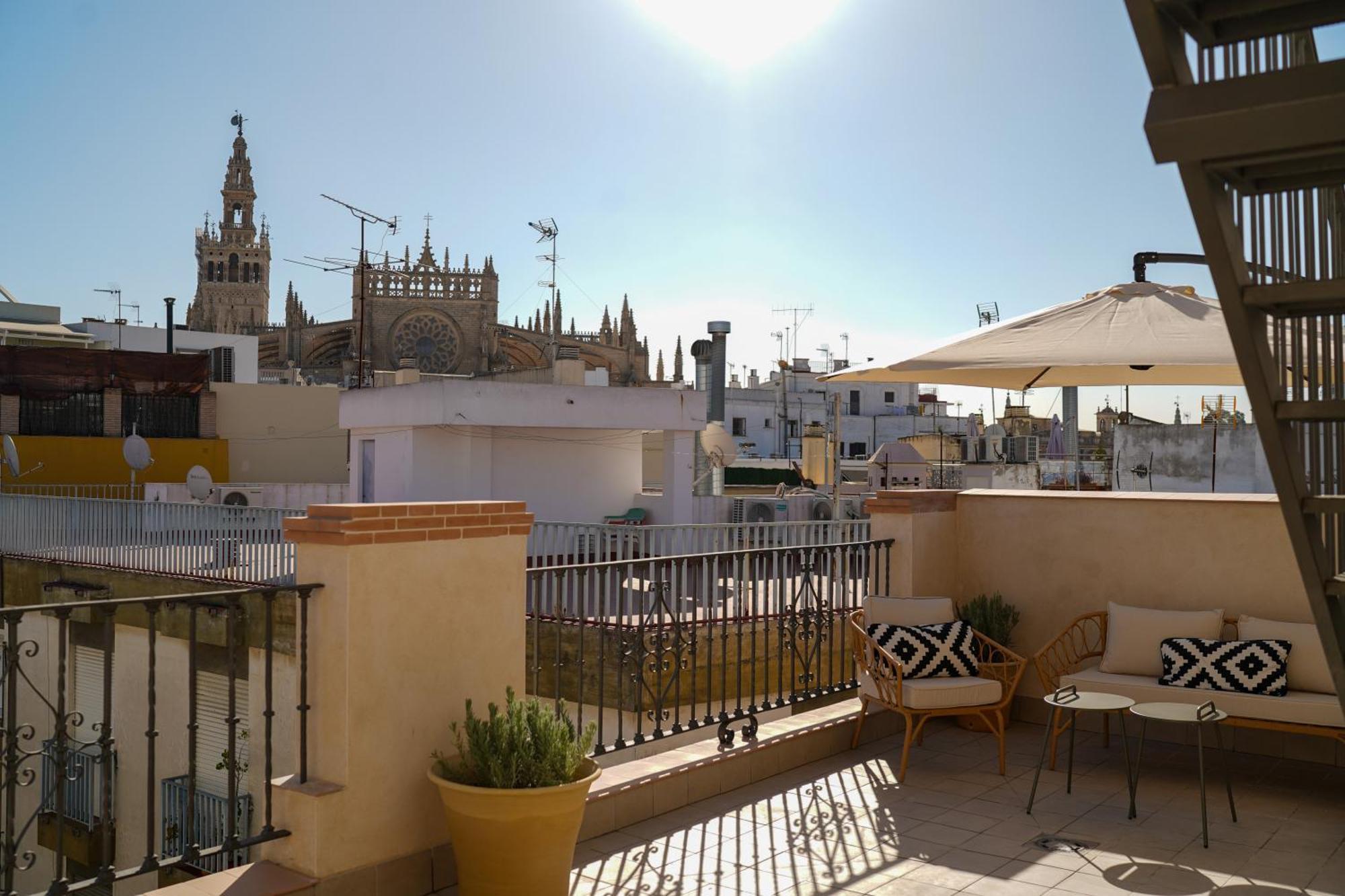 Cathedral Sevilla Views Bagian luar foto